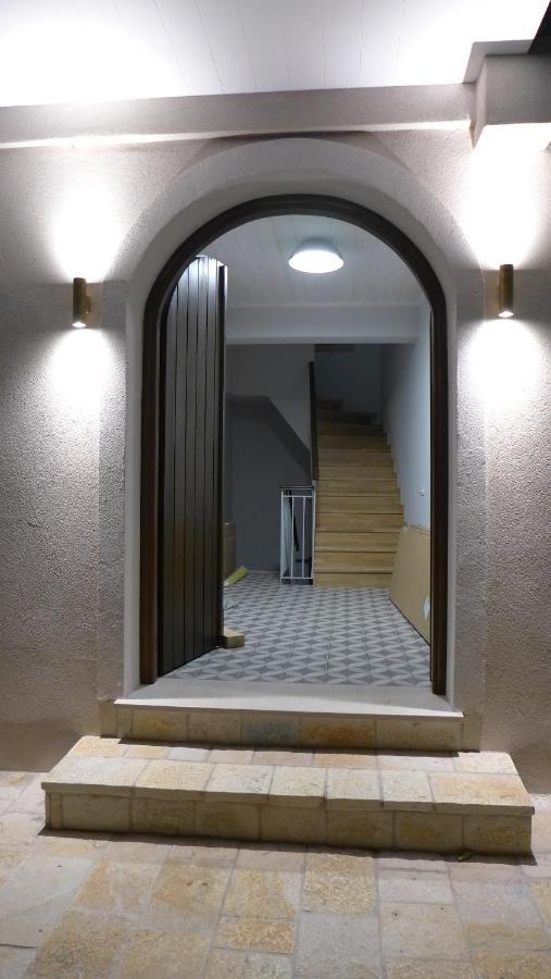 Caltabania Suites Áyios Nikítas エクステリア 写真