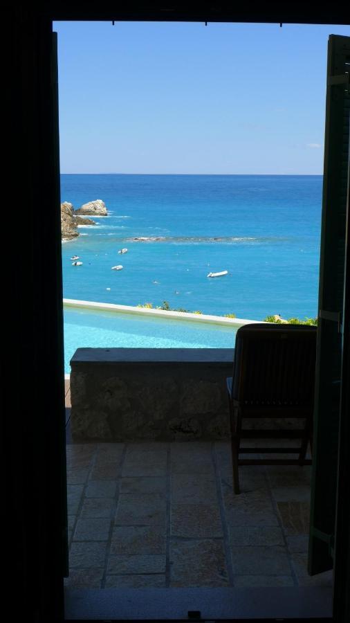 Caltabania Suites Áyios Nikítas エクステリア 写真
